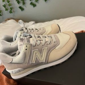 Brand new new balance 574 Moonbeam